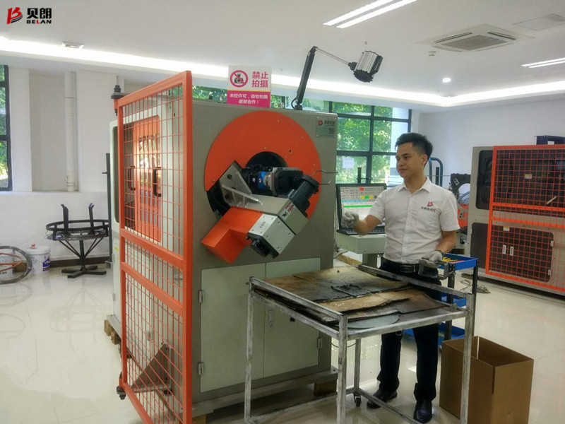 貝朗自動化設備公司-生產產品現(xiàn)場