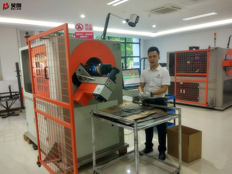 貝朗自動化設備公司-生產產品現(xiàn)場