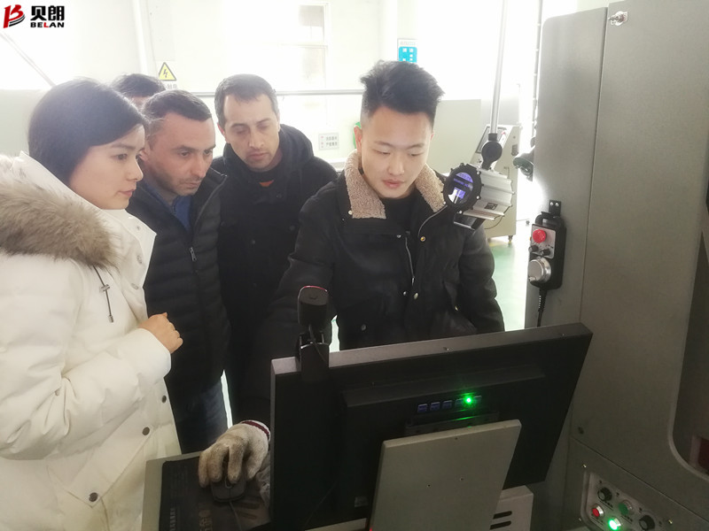 號外、號外，貝朗自動折線機廠家又迎來外國客戶啦