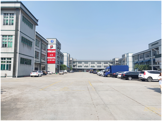 全自動(dòng)折彎?rùn)C(jī)廠家在廣東有嗎？